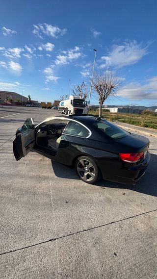 BMW E92 325i Coupé (2006) | NACIONAL | BUEN ESTADO