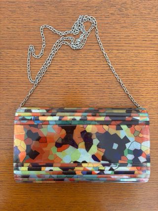 Bolso de mano multicolor con cadena