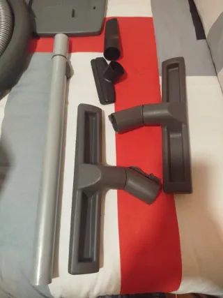 Aspirador Bosch 2200W proParquet sin bolsa