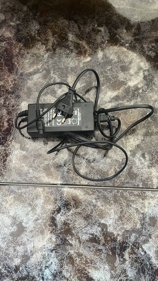 Hoverboard dorado con luces LED