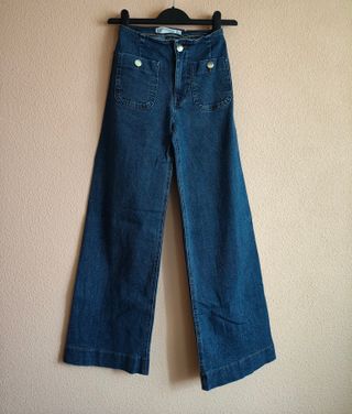 Pantalón vaquero Stradivarius