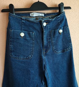 Pantalón vaquero Stradivarius