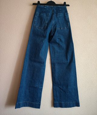 Pantalón vaquero Stradivarius