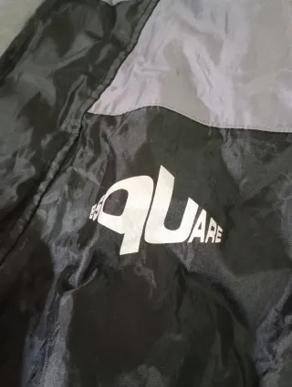 Mono de agua náutico negro y gris