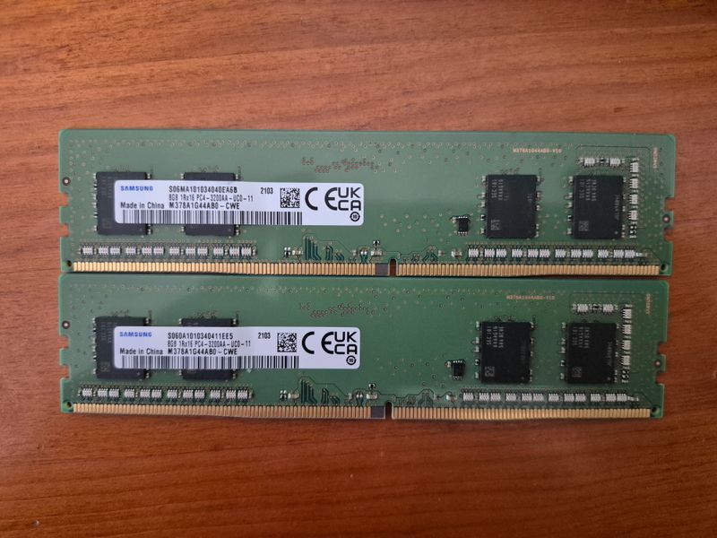 16GB-DDR4 / 3200 MHz {2 x 8 GB}