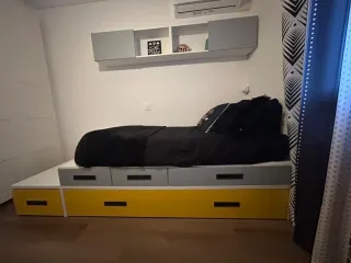 Cama juvenil con cajones y altillo