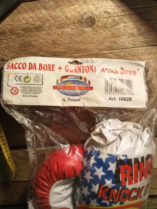 Sacco da boxe + guantoni Knock Down