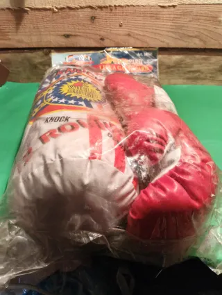 Sacco da boxe + guantoni Knock Down