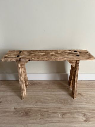 Banco rústico de madera