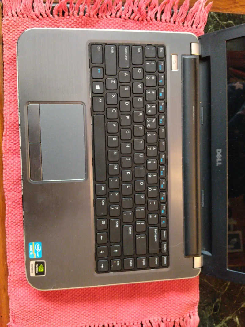 Portátil Dell Plata Funcional con Cable afbeelding 2