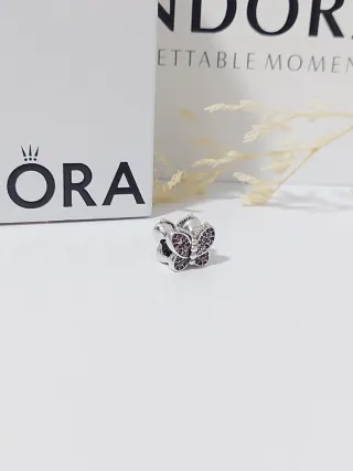 Pandora Mariposa Rosa y Plata