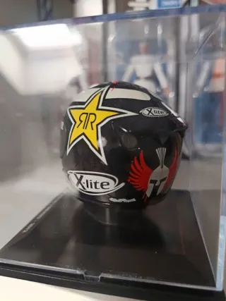 Casco Jorge Lorenzo 2012 Rockstar Altaya