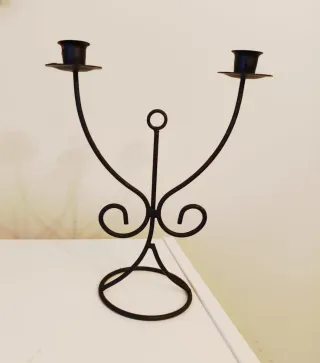 Lote: cuadro,  planta de interior y candelabro