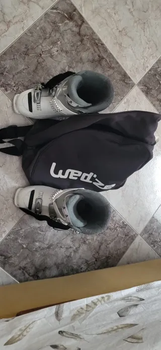 Botas de esquí blancas
