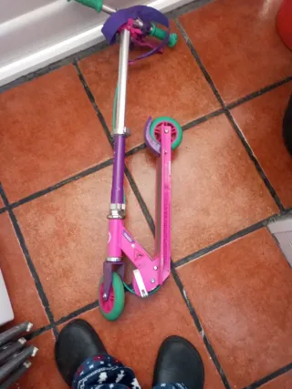 Patinete infantil niña rosa y morado