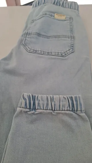 Pantalón vaquero niño