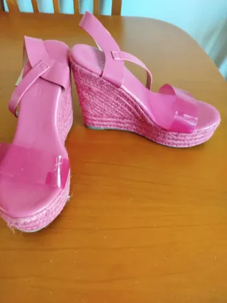 Sandalias de cuña rosas
