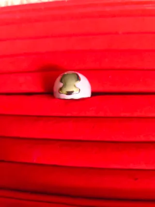 Sortija rosa con detalle en plat teado