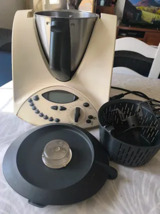 Thermomix TM 31 con 3 libros de recetas