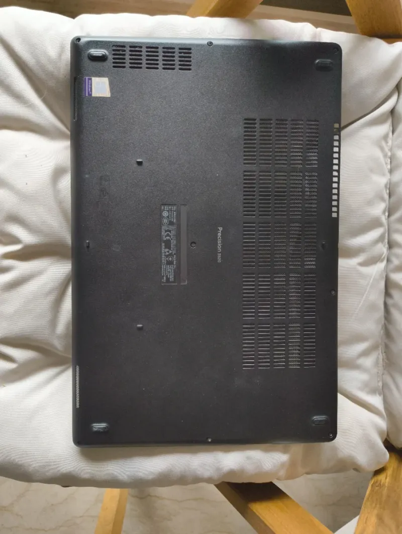 Tapa trasera Dell Precision 3520