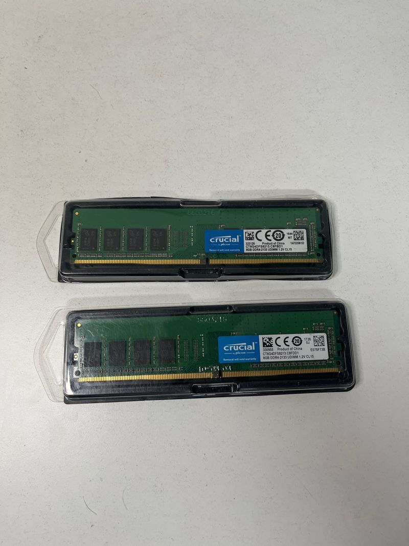 2x Crucial 8GB DDR4 RAM