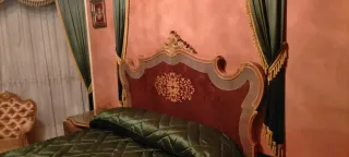 Armario, tocador y mesitas de noche marquetería.