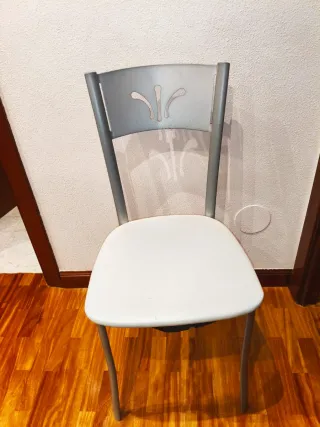 Mesa extensible de cocina con 3 sillas