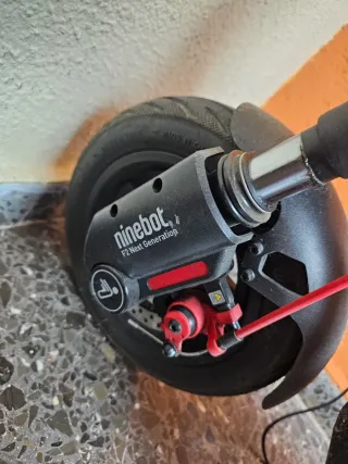 Patinete Eléctrico Segway Ninebot F2 PRO