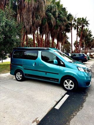 Nissan NV200 2012