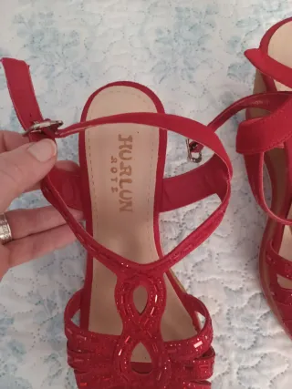 Sandalias rojas Hurlun talla 39