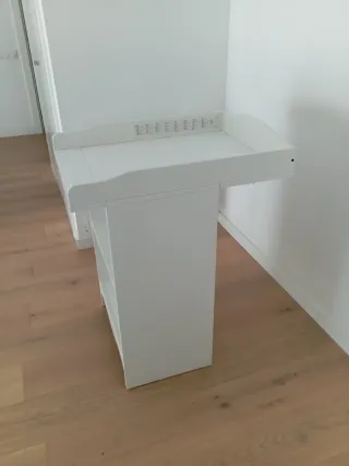 Cambiador bebé IKEA blanco