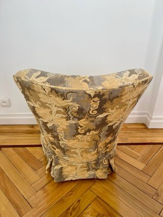 Butaca antigua floral