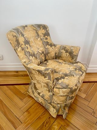 Butaca antigua floral