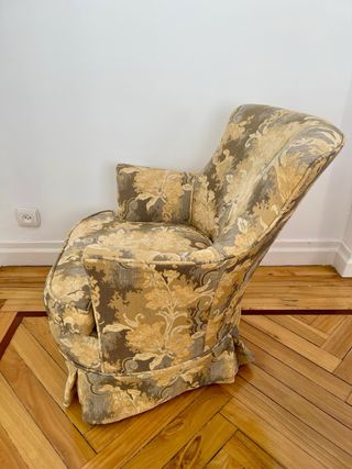 Butaca antigua floral