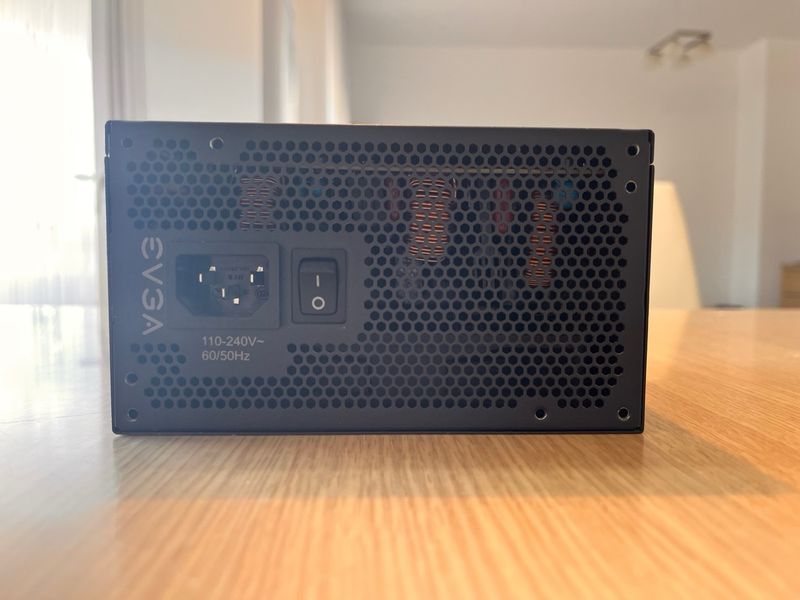 FUENTE DE ALIMENTACIÓN EVGA 700W GD 80 Plus Gold afbeelding 6