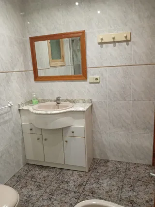 PISO EN PLANTA BAJA EN ORIHUELA. Calle santiago.