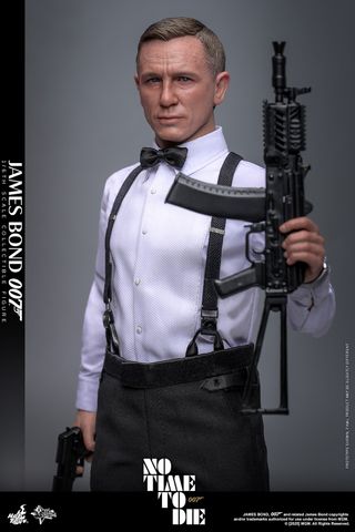 Figura Coleccionable Hot Toys James Bond 007