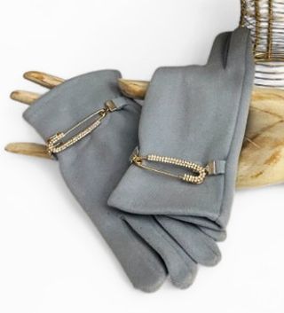 GORRO PESCADOR GRIS DE PELO Y GUANTES A JUEGO