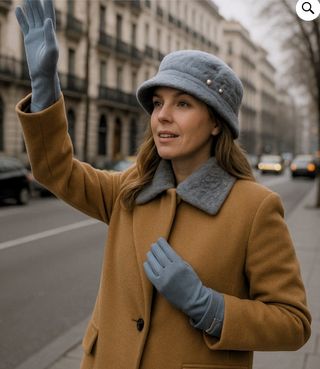 GORRO PESCADOR GRIS DE PELO Y GUANTES A JUEGO