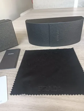 Occhiali da sole Prada neri