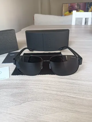 Occhiali da sole Prada neri