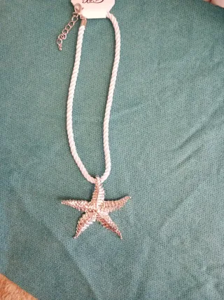 Collana con ciondolo a stella marina