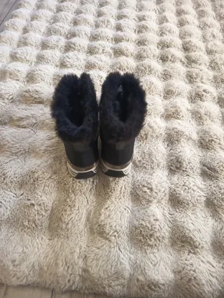 Botas moda invierno negras