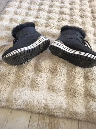 Botas moda invierno negras