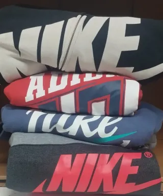 Lote 4 Felpe di marca