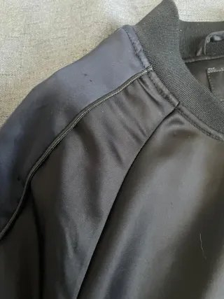 H&M Chaqueta Bomber Negra talla M