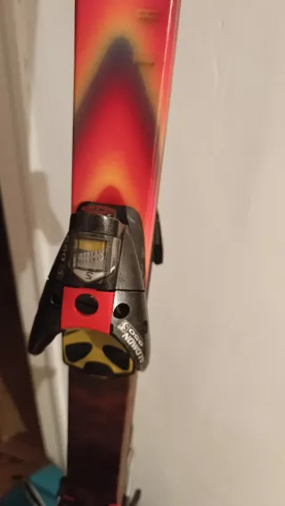 Esquís K2 Triaxial MSI + fijaciones Salomon