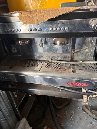 Cafetera Espresso La Pavoni y Molinillo