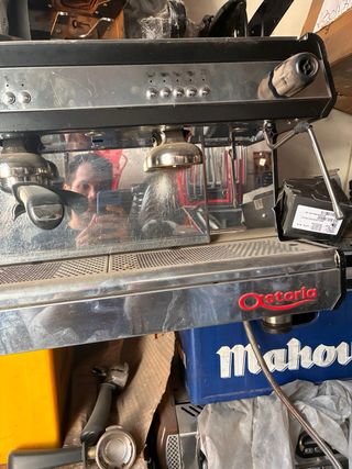 Cafetera Espresso La Pavoni y Molinillo