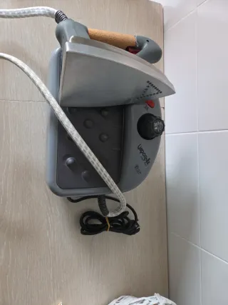 Centro de planchado Polti 1300W